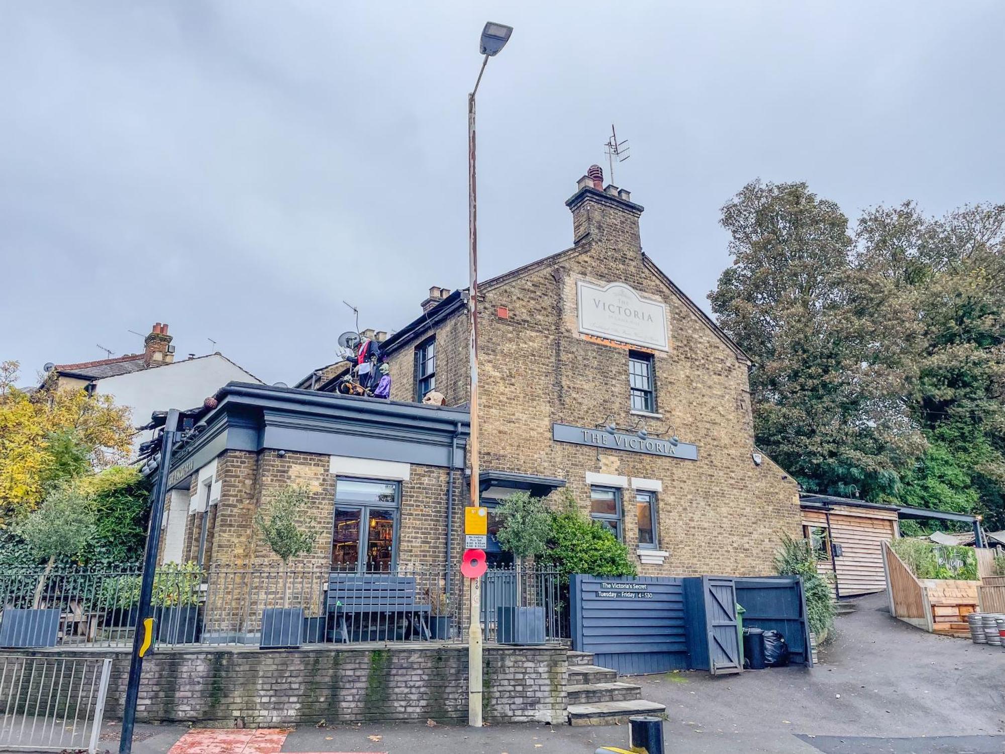 Ideal Family & Business Stay! 2 Min To Station, 10 Min To Harry Potter, 30 Min To London Euston & Free Parking! Watford  Buitenkant foto